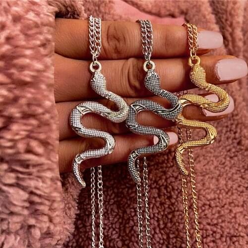 Stainless Steel Snake Necklace For Women Animal Dangle Pendant Necklace Minimalist Style Fashion Female Animal Jewelry Gift