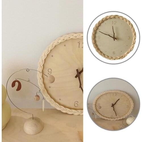 Sturdy Useful European-Style Garden Rattan Frame Clock Widely Applied Round Clock Elegant for Living Room