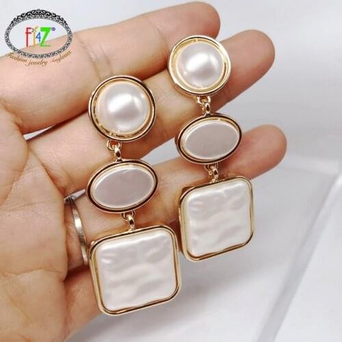 F.J4Z 2020 Women Drop Earrings Fashion Imitation Pearl Earrings Ladies Square Pearl Shell Earrings for Party Jewelry dropship