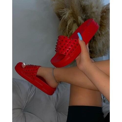 2021 Summer Rivet Sandals Open Toe Solid Color Slippers Outdoor Mid Heel Womens Shoes Plus Size 43