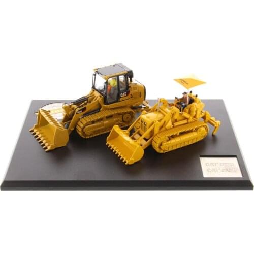 DM85559 1:50 Cat 977D Traxcavator (Circa 1955-1960) and Caterpillar 963K Track Loader (Current) toy