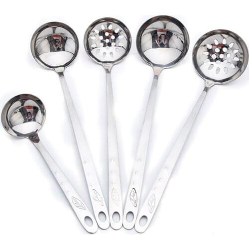 Thicken Stainless Steel Long Handle Ladle Spoon Big Soup Ladle Useful Kitchen Cooking Tool Utensil Tool Soup Spoon Colander