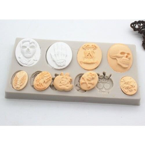 P701 Halloween human body mould