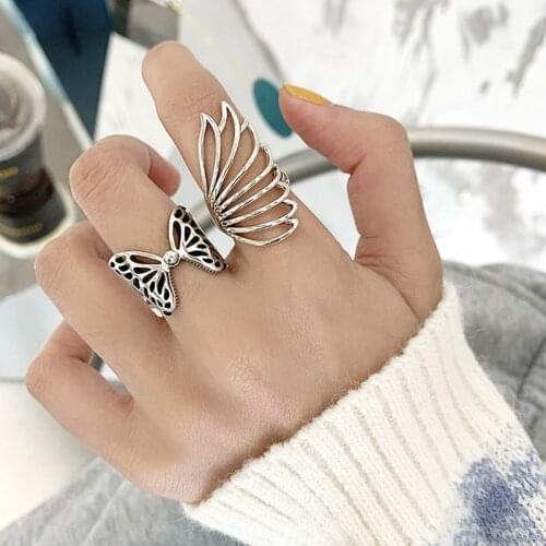 2Pcs Vintage Silver Hollow Butterfly Wings Rings for Women New Fashion Creative Adjustable Rings Wedding Bride Jewelry Gifts