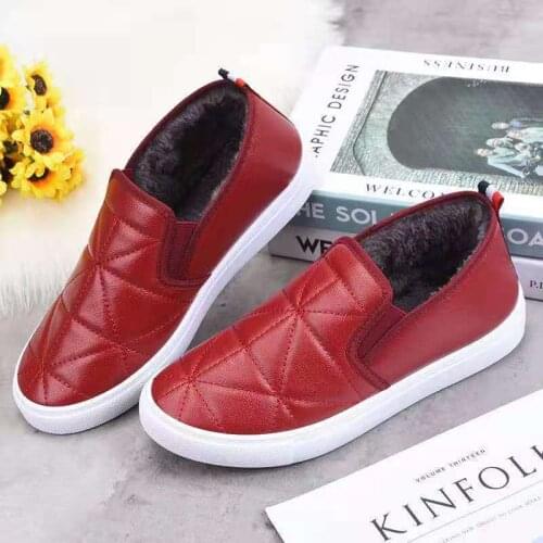 Women Shoes 2021 Winter Boots Size 43 Cotton Casual shoes Platform Bottes Women Flat Boots Plus Velvet Loafers Botas De Mujer