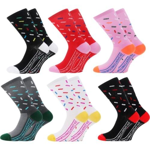 Mounchain Unisex Sports Socks for Cycling Socks Outdoor Running Skateboard Breathable Stockings Free size