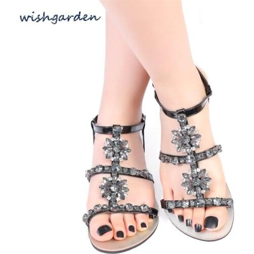 2021 NEW Women`s Summer Fashion Diamond Boho Sandals Lady Casual Beach Shining Shoes T-strap Thong flip flops Slippers Plus Size