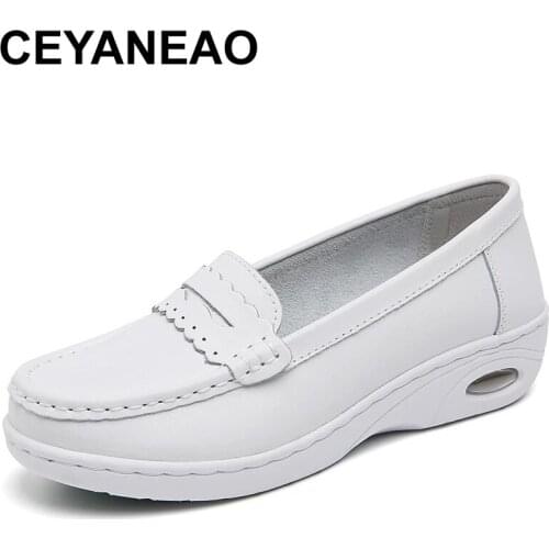 CEYANEAO White Nursing Shoes Women Comfortable Work Shoes Slip On Casual Medical Shoes Women Genuine Leather Soft Flats Winter