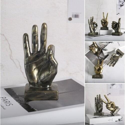 Retro Gesture Finger Model Statue Resin Desktop Ornaments Sculptures Home Office Coffee Shop Decor C1