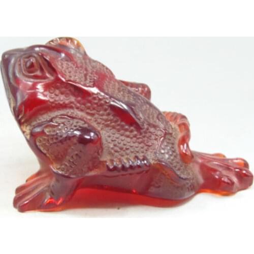 Elaborate Collectibles Handwork Artificial Amber Resin toad Summon Treasure Auspicious Statue