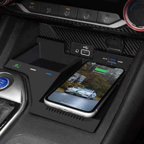15W car QI wireless charger For Nissan Sylphy Sentra 2020 2021 accessories fast charger phone holder charging plate for iPhone 8