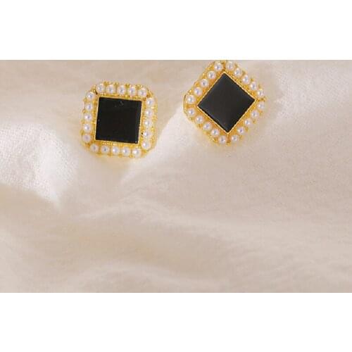 2021 New Trend Pearl Small Fragrance Square Temperament Small Personality Earrings Geometric Temperament Ladys
