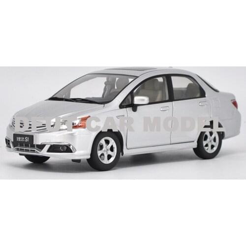 Scale 1:18 Diecast Car Model Of S1 Type For Kids Children Gift And For Collection Free Shipping