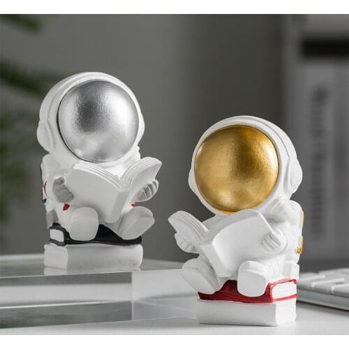 Cute Astronaut Home Ornaments Creative Spaceman Resin Car Decoration Bedroom Living Room Desktop Gifts Modern Home Decorations