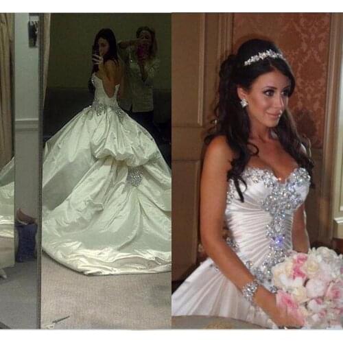 White Satin Wedding Dresses Draped Pleated Crystal Sweetheart Lace-up Backless Ball Gown Modern Wedding Gowns Bridal Dress Plus