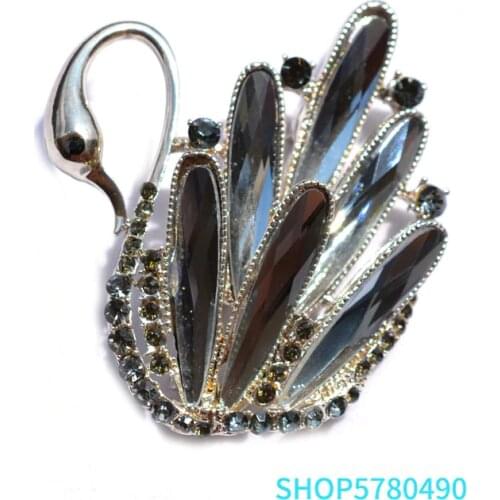 Grey Color Elegant Swan Brooch for Women Crystal Brooch Sweet Breast Pin Ladies Gifts Bridal Dress Accessories Fashion Jewelry