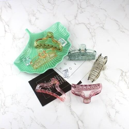 Fashion Plastic Girls Hair Clips Grab Claw Clamp Clips Hairpins Hair Accessories translucent color Salon Hair Clip For Bath SY07