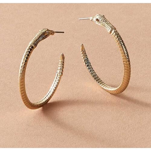Metal texture geometric popular old snake shape earrings C-shaped three-dimensional snake earrings for women