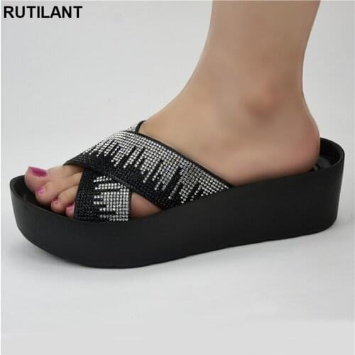 New Fashion Italian Women Wedding Pumps Decorated with Rhinestone Slip on Shoes for Women Nigerian Shoes Luxury Sandals Women