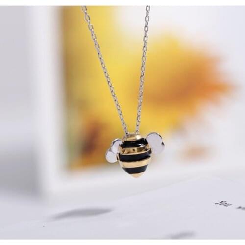 925 Sterling Silver Jewelry Wholesale Korean Fashion Cute Bee Exquisite Creative Female Personality Pendant Necklace for women