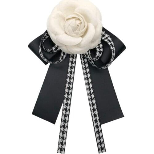 Yi Shang Ying Brooches Bow On Clothes