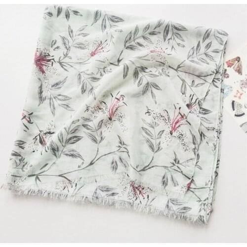 2021 Women Fashion Floral Printed Pattern Cotton Frayed Scarf Shawls Wraps Hijabs 10pcs/lot