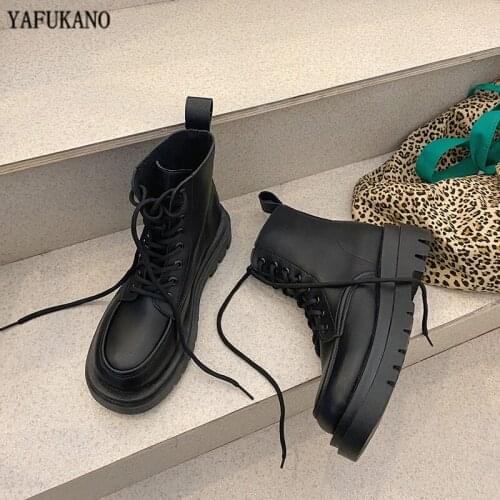 Black Thick Sole Martin Boots Fashion British Style Chunky Heel Lace-Up Short Boots Retro Motorcycle Boots Platform Ankle Boots