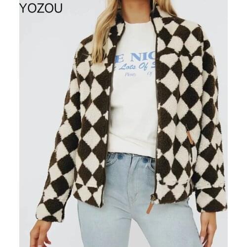 YOZOU 2021 Vintage Warm Winter Brown White Plaid Female Teddy Coat Women Streetwear Zipper Kpop Oversize Clothes Padded Jackets
