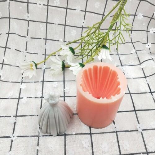 3D Bride Wedding Dresss Handmade Resin Clay Silicone Candle Mold DIY Car Aromatherapy Perfume Wedding Cake Decor