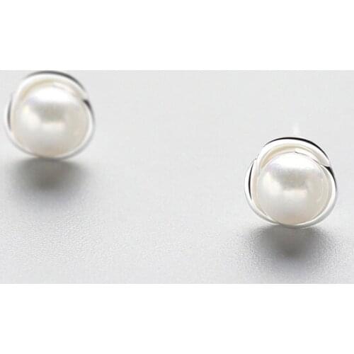 Romantic Silver Plated Imitation Pearl Stud Earrings Fashion Women Baroque Flower Earring Accessories for Women Wedding Jewelry
