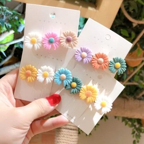 New 1pcs Spring And Summer Fashion Flower Hairpin Female Daisy Hairpin Cute Side Clip Sweet Girl Bangs Side Clip Hair Accessory