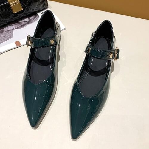Style Vintage Mules Shoes Flats Women Spring Summer Pointed Toe Rivets Slip on Casual Flat Loafers