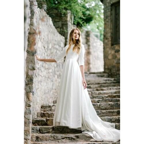 New A-line Satin Modest Wedding Dresses With 3/4 Sleeves Corset Back Round Neck Temple Bridal Gowns Sleeved robe de soirée de ma