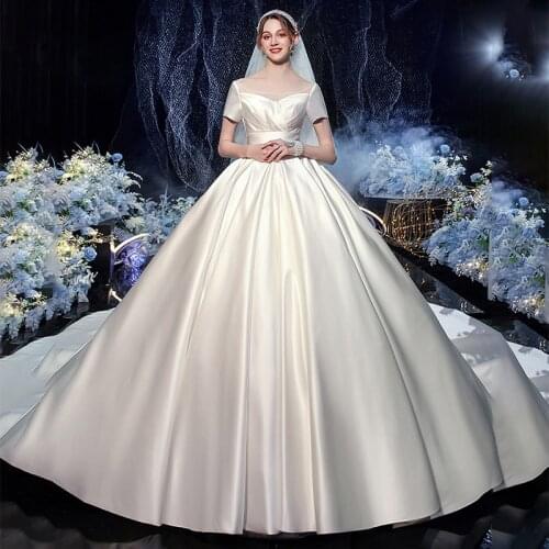 Vintage Wedding Dresses Simple Short Jersey Court Train O-Neck Backless Lace Up Pleat Luxury White Elegant Lady Bride Gown GB002