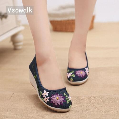 Veowalk Retro Style Womens Linen Wedge Pumps Mid Heels Ladies Casual Embroidered Shoes Comfort Slip-on Platforms Zapatos Mujer