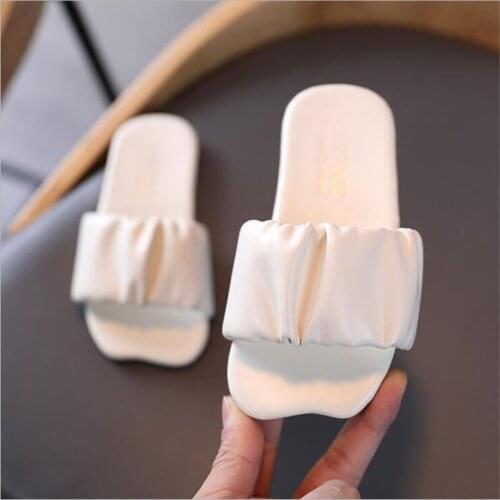 2021 new Childrens Fashion home Flip flops summer fashion Breathable girl slippers Soft-soled non-slip Beach shoes size 26-36