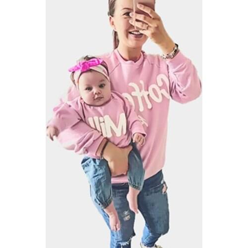 2018 Autumn Mother and Daughter Clothes Coffee Milk Print Pink Coats Mum Baby Outfits Mom Daughter Dress Sweater Family Shirts
