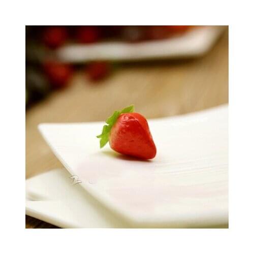 Lifelike Mini Strawberry Fruit Pretend Play House Toy Simulation Food Vegetable Childrens Toys Kitchen Decorate Teaching Aid