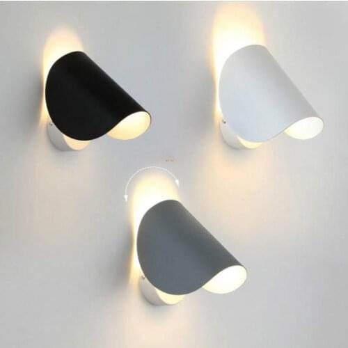 Modern Simple Wall Lamp Creative Living RoomNordic Led Stair Light Stair Bedroom Bedside Rotating Art Led Wall Light