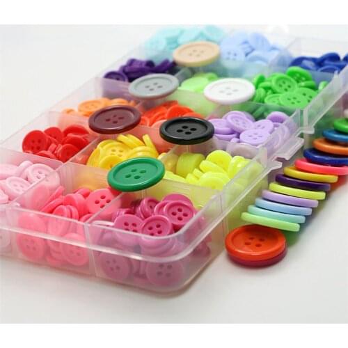 1 Packet (Approx 100 PCs/Packet) Resin Sewing Buttons Scrapbooking 4 Holes Round Red 9mm Dia