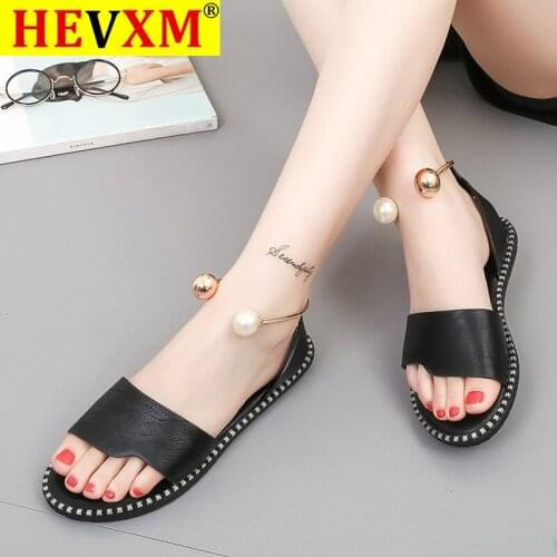 2020 Summer black or white ladies sandals ladies luxury design sandals flat shoes slippers women fashion