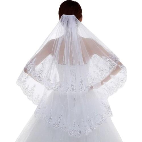 Hot Sale Velos de novia 2 Layers Lace Silver Lined Beaded Edge Fingertip Length Bridal Sequins Wedding Veil with Comb