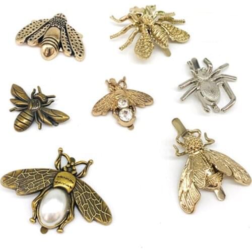 2x Metal Bee Ladybird Spider Shape Decorated Buckle Bag Clip Buckle Hardware for Leather Craft Bag Handbag Shoe DIY Accessories