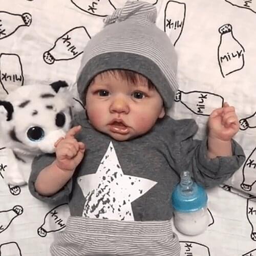 NEW 55CM Flexible Bebe Doll Reborn Baby Silicone Body Girl Maddie Black Skin African American Baby Handrooted Hair with Pacifier