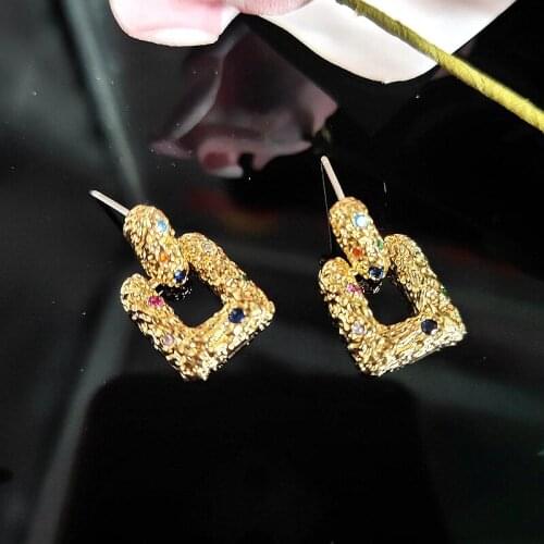 New Fashion Retro Irregular tTexture Real Gold Electroplating Personalized Small Earrings Womens Fashion Accessories