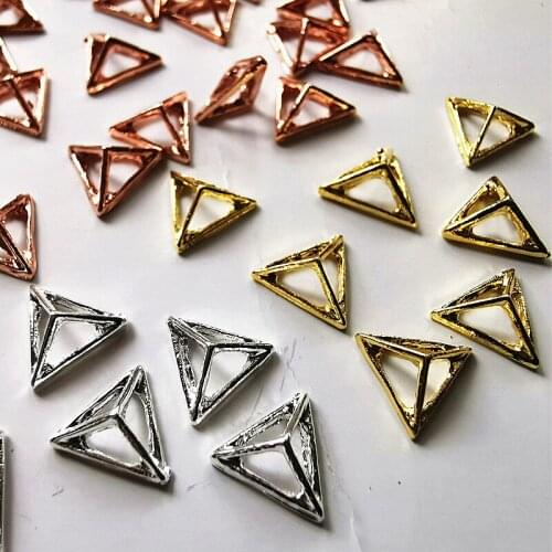50pcs/Pack Rose Gold Silver Hollow 3D Triangle Alloy Nail Art Design Charms Decals DIY Metal Accessorie for Phototherapy Sticker