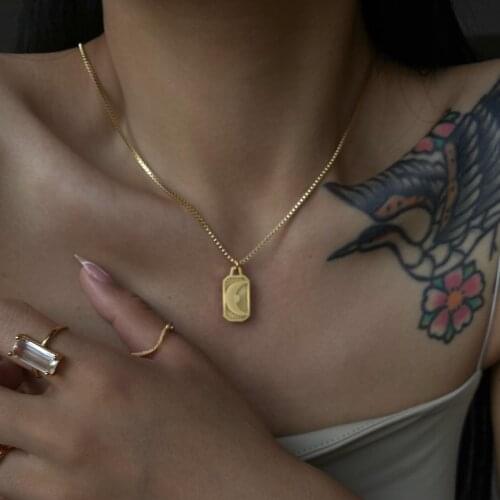 2021 Dazan Summer New Letters Name Personalized 18k Gold Filled Flat Figaro Chain Intial Sun Somalia High Quality Necklace