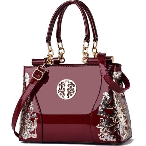 Hot Sale Womens Bags New Womens Handbags 2021 Designer Luxury Brand Large-capacity Bright Leather Embroidery Womens Bags