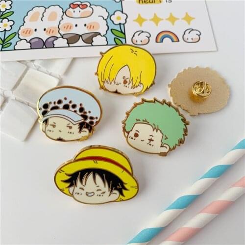 Glisten Anime Navigation King Hard Enanel Pins Straw Hat Boy Luffy Zoro Sanji Law Cartoon Broochs Animated Fan Collection Gift