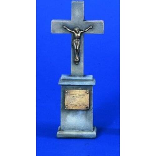 Scene model resin cross statue (height 9cm) 1:35